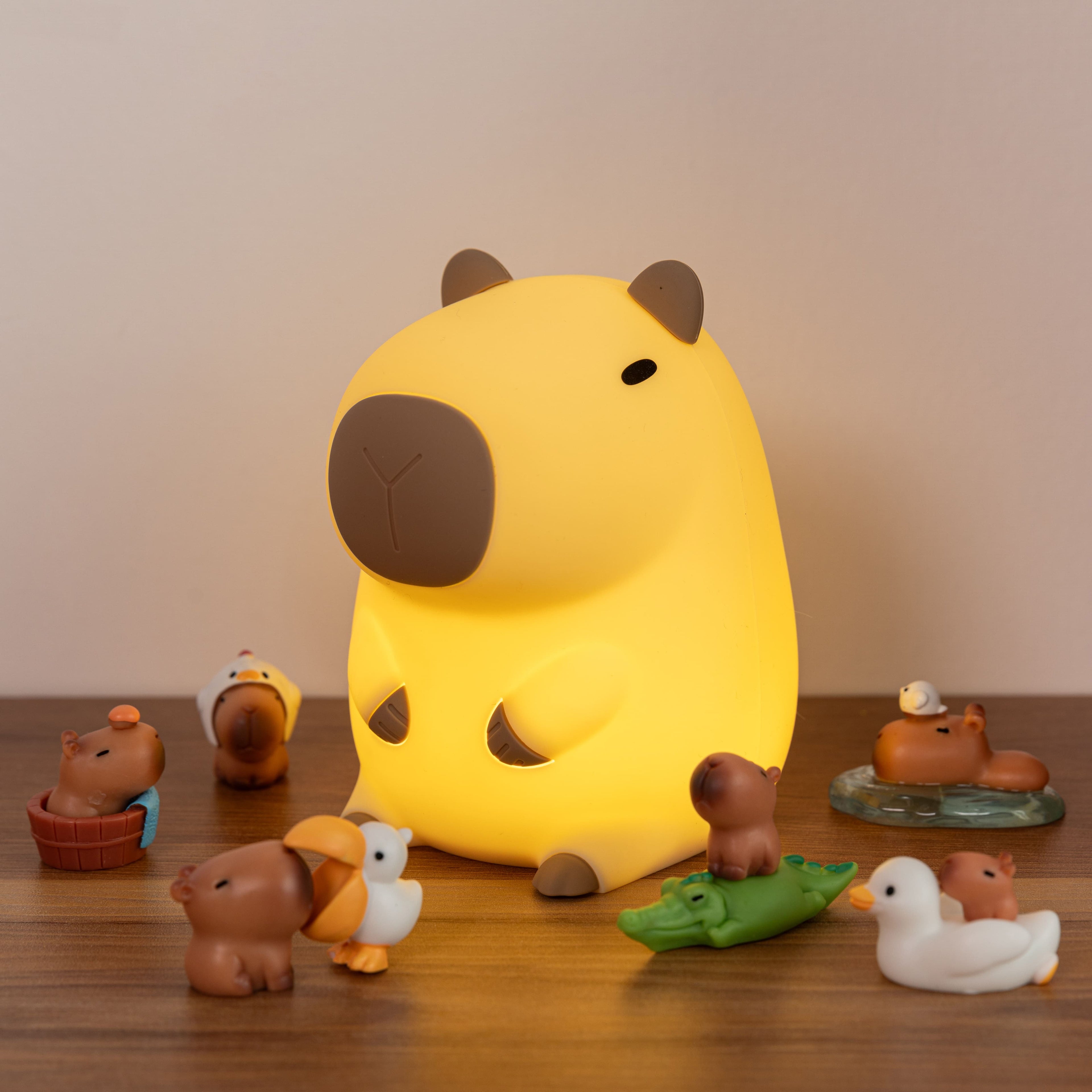 Capybara Mochilumi Mood Light